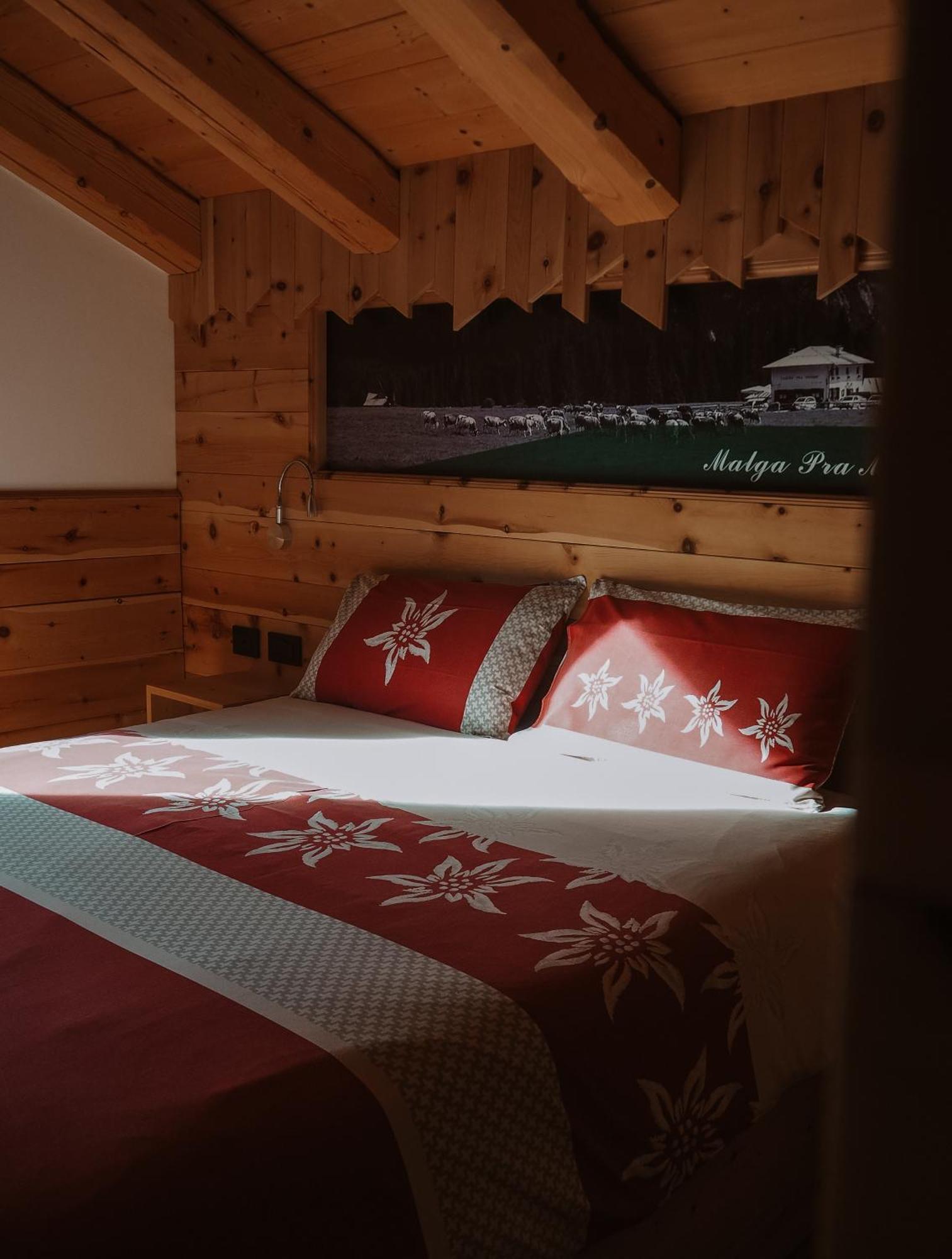 Locanda La Baita Santo Stefano Di Cadore Exterior foto